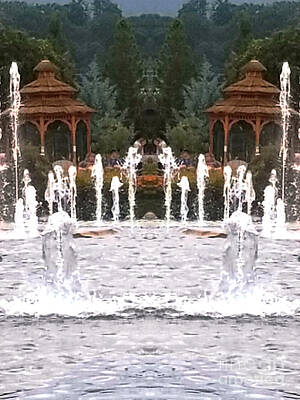 Wall Art - Photograph - The Island Fountain by Cindy's Creative Corner