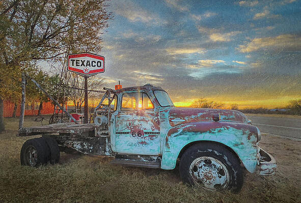 Wall Art - Photograph - The Texaco Gas Stop by Sylvia Goldkranz