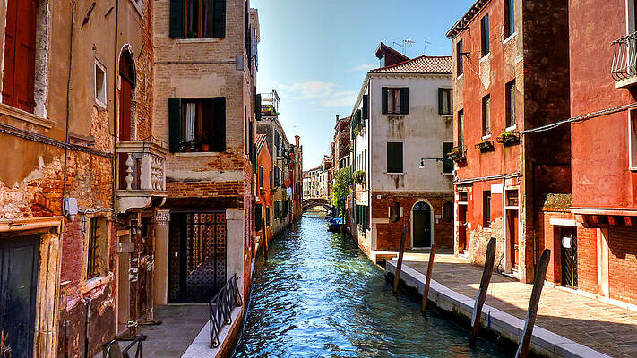 Venice in Summer - an alternative view by Chris Gill Venice in Summer - an alternative view by Chris Gill