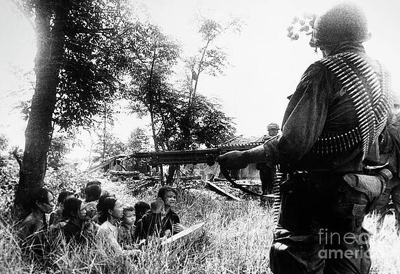 Wall Art - Photograph - Vietnam War - Guard by Granger