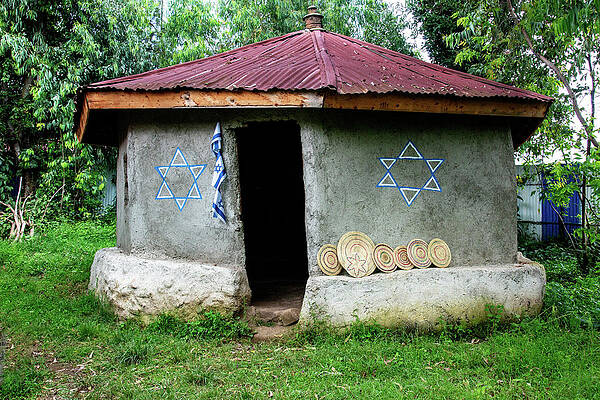 wach synagogue by Matt Cohen wach synagogue by Matt Cohen