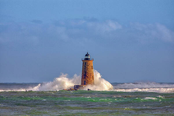 Wall Art - Photograph - Waves crashing into Whaleback Lighthouse Maine  by Juergen Roth