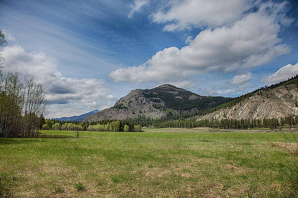 Wide Open Spaces in Mazama Art by Omashte by Omaste Witkowski Wide Open Spaces in Mazama Art by Omashte by Omaste Witkowski