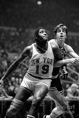  Photograph - Willis Reed and Dave Cowens by Jim Cummins