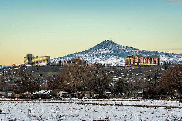 Wall Art - Photograph - Winter at the Rogue Valley Manor by Diane Moller