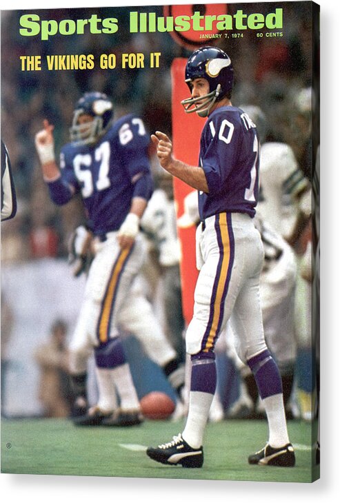 Magazine Cover Acrylic Print featuring the photograph Minnesota Vikings Qb Fran Tarkenton, 1973 Nfc Championship Sports Illustrated Cover by Sports Illustrated