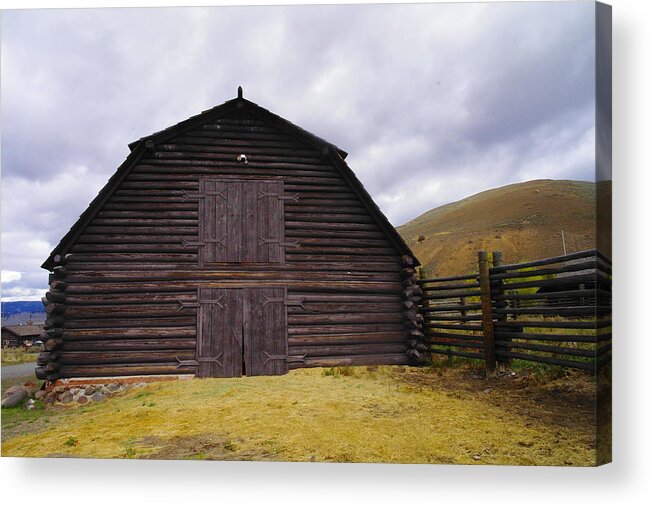 Barns Acrylic Print featuring the photograph A Barn In Wyoming by Jeff Swan