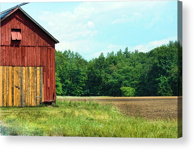 Barn Acrylic Print featuring the photograph Barn Green by Kenneth Feliciano