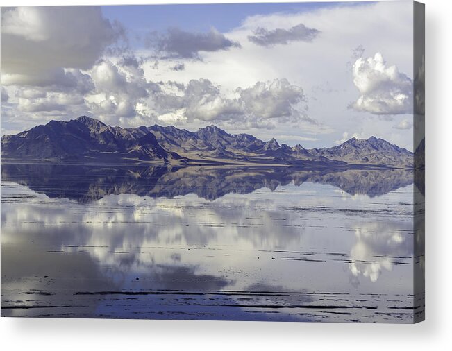2013 09 Usa Acrylic Print featuring the photograph Bonneville Salt Flats by Sue Leonard
