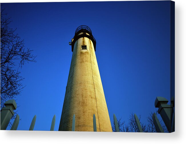 Fenwick Island Lighthouse Acrylic Print featuring the photograph Fenwick Island Lightouse and Blue Sky by Bill Swartwout