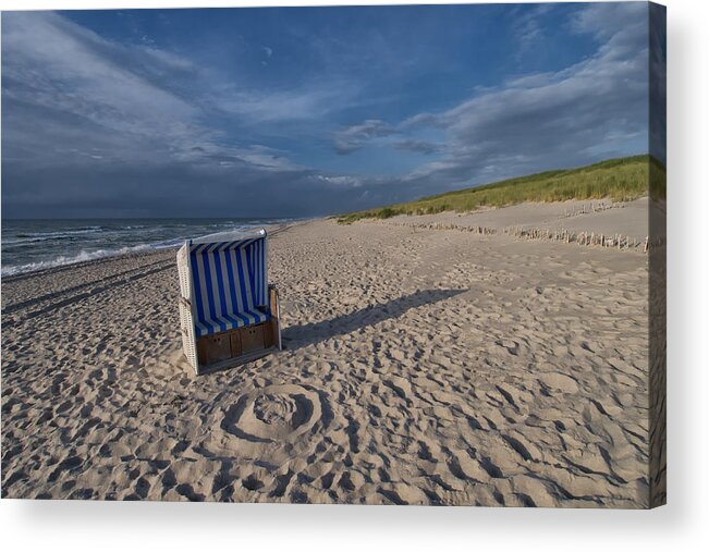 Sea Acrylic Print featuring the photograph Holiday in the Sand by Juergen Klust