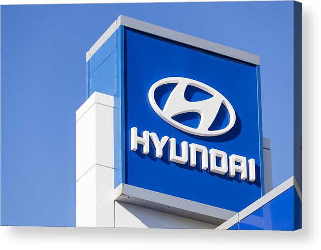 Architectural Feature Acrylic Print featuring the photograph Hyundai Sign at Car Dealership by Tomeng