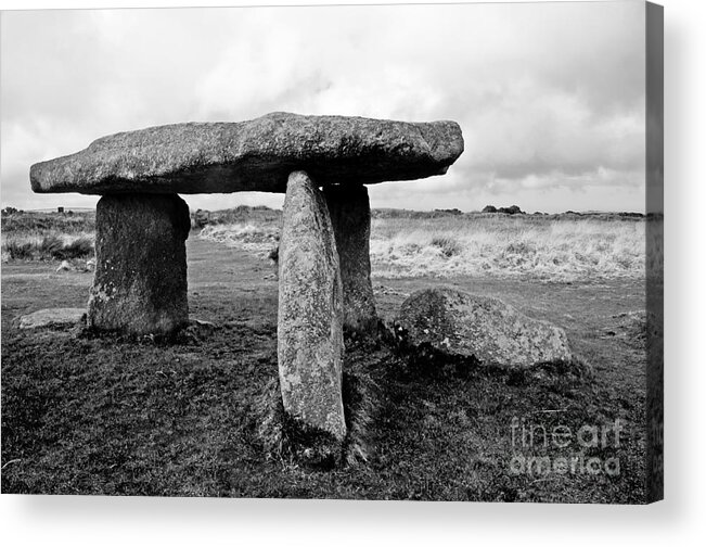 Lanyon Quoit Acrylic Print featuring the photograph Lanyon Quoit by Chris Thaxter