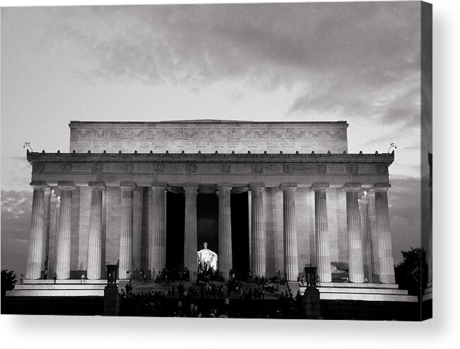 Monument Acrylic Print featuring the photograph Lincoln Memorial by Roger Becker