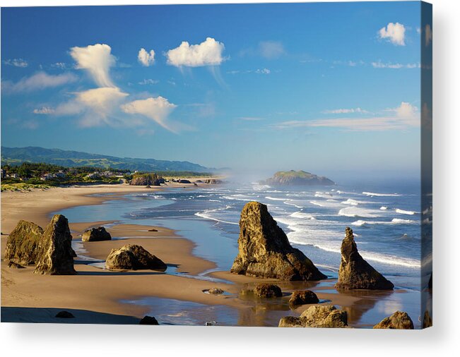 Scenics Acrylic Print featuring the photograph Morning Light Adds Beauty To Rock by Craig Tuttle / Design Pics
