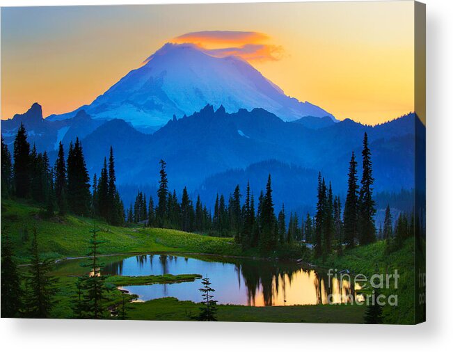 Mount Rainier Acrylic Print featuring the photograph Mount Rainier Goodnight by Inge Johnsson