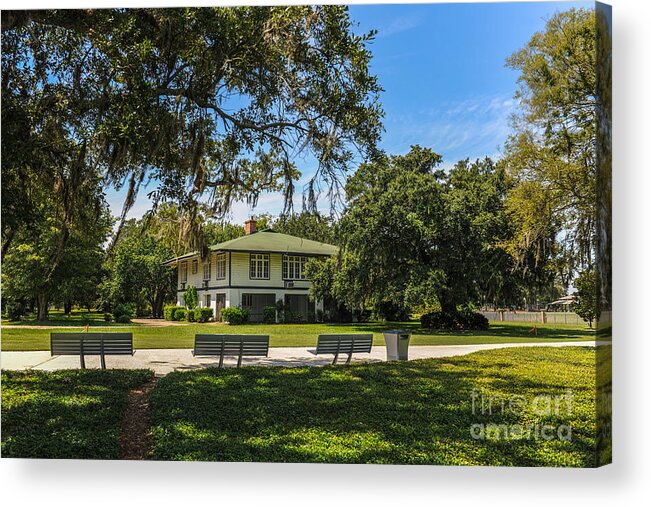 Riverfront Park Acrylic Print featuring the photograph Naval Officers Quarters by Dale Powell