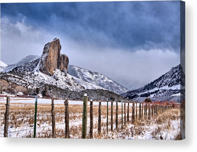Eric Rundle Acrylic Print featuring the photograph Needlerock Fence Line by Eric Rundle