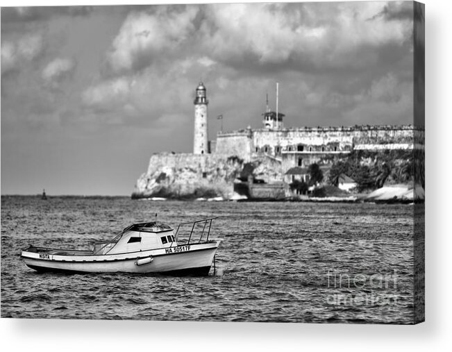 Habana Acrylic Print featuring the photograph Nisita in Havana bay by Jose Rey