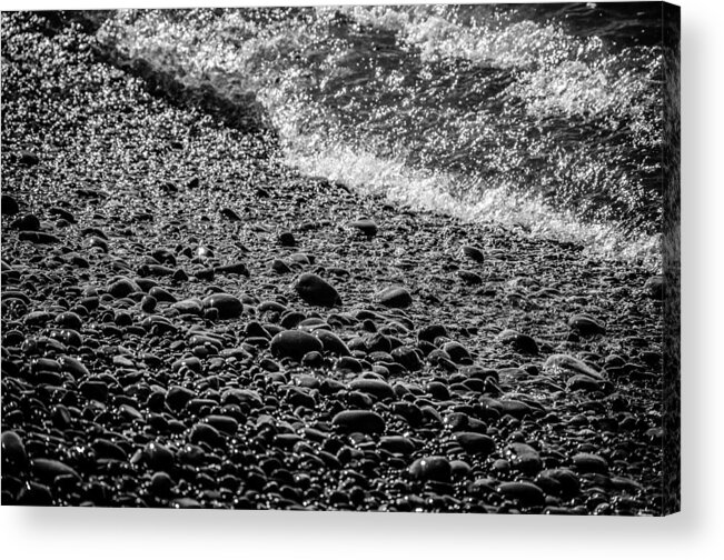 Rocky Beach Acrylic Print featuring the photograph On The Rocks at French Beach by Roxy Hurtubise