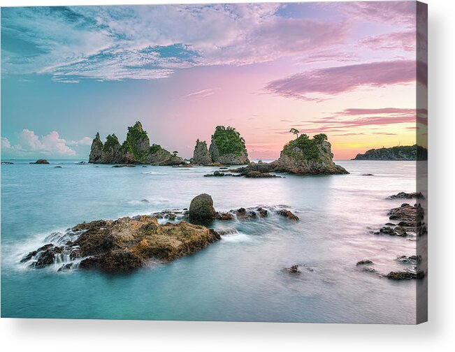 Seascape Acrylic Print featuring the photograph Pinkish Light At Minokakeiwa by Tommy Tsutsui