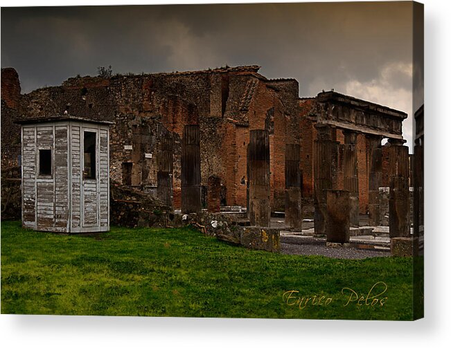 Pompei Acrylic Print featuring the photograph Pompei rovine teatro con box by Enrico Pelos