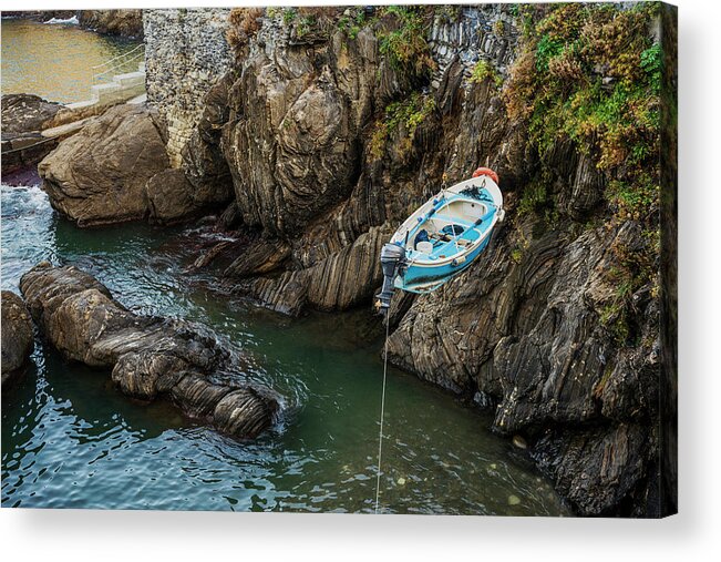 Motorboat Acrylic Print featuring the photograph Putting Boat Into Sea by Fancy Yan