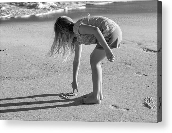Beach Acrylic Print featuring the photograph Sand Doodler by Cathy Kovarik