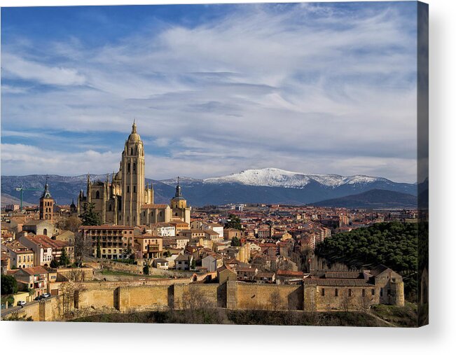 Town Acrylic Print featuring the photograph Segovia Desde El Alcázar by Victorpefotografia