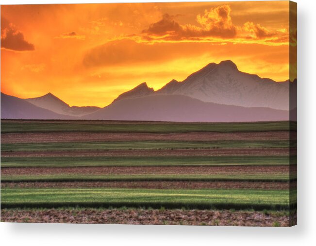 Sunset Acrylic Print featuring the photograph Sunset Over Longs Peak by Scott Mahon