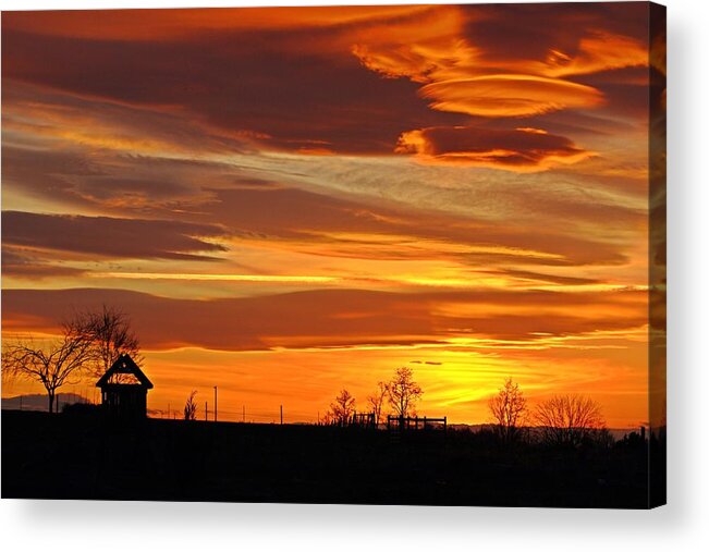 Sunset Acrylic Print featuring the photograph Unique sunset by Lynn Hopwood