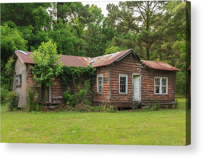 Betsy Kerrison Parkway Acrylic Print featuring the photograph Vacant Rural Home by Patricia Schaefer