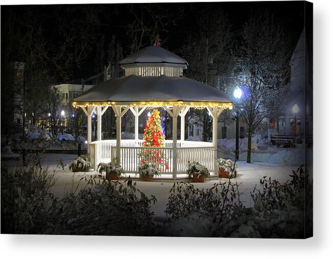 Winter Evening Gazebo Acrylic Print featuring the photograph Winter Evening Gazebo by Suzanne DeGeorge