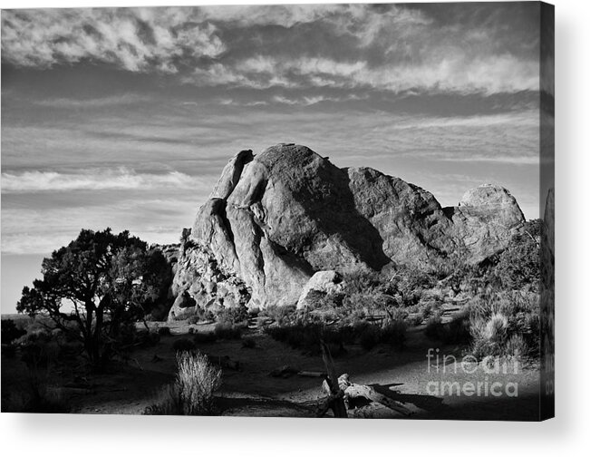 Arches National Park Acrylic Print featuring the photograph Arches Black and White by Wilma Birdwell