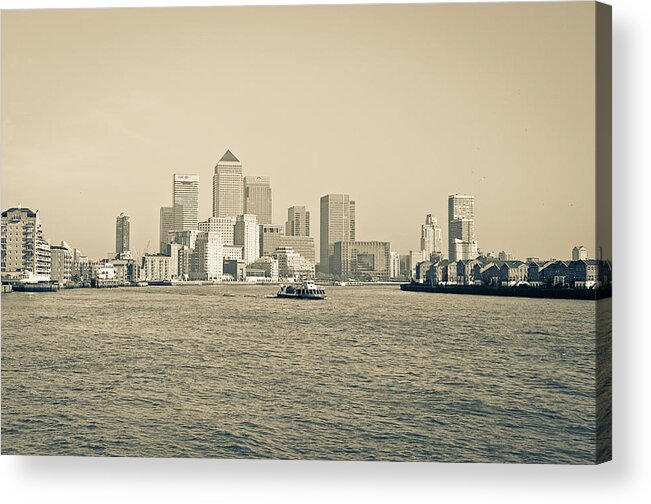 Lenny Carter Acrylic Print featuring the photograph Canary Wharf Cityscape by Lenny Carter