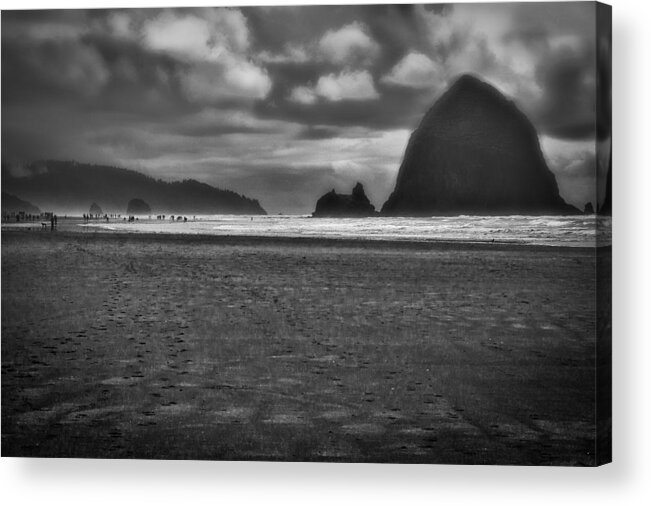 Cannon Beach Acrylic Print featuring the photograph Fog Rolling In by David Patterson