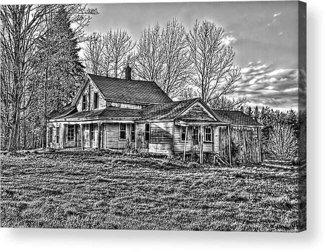 Old Farm House Acrylic Print featuring the photograph Old Abandoned Farmhouse by Jim Lepard