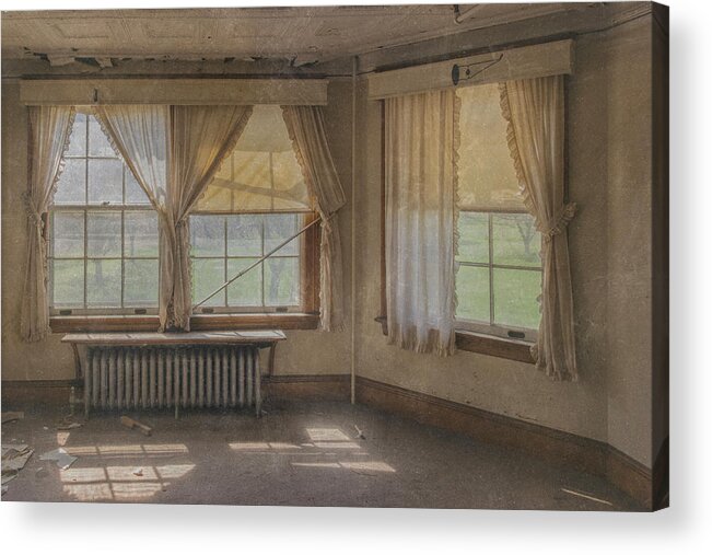 He Brattleboro Retreat Meadows Acrylic Print featuring the photograph Faded Elegance #1 by Tom Singleton