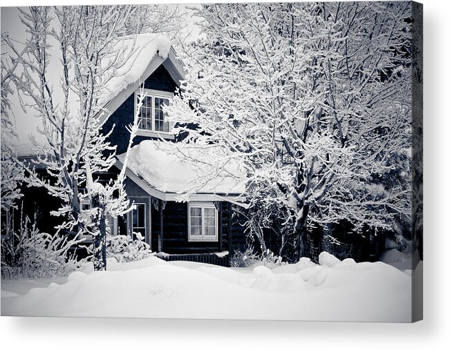 Cabin Acrylic Print featuring the photograph All Dressed Up by Maggie Terlecki
