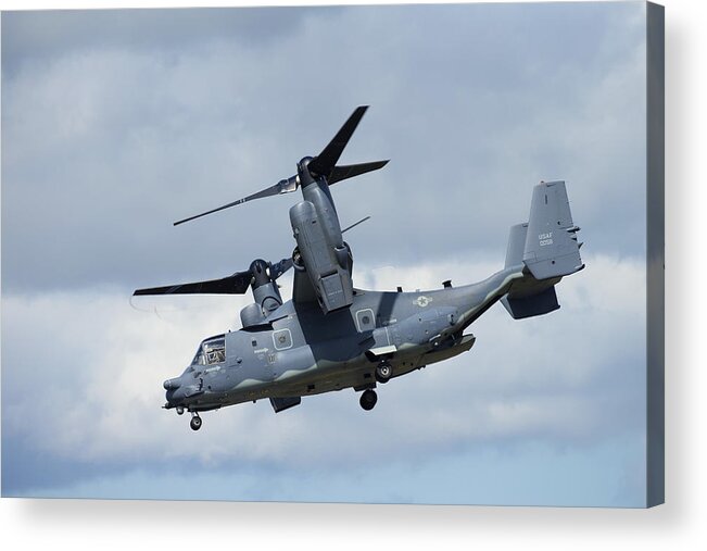 Unitedstatesairforce.helicopter Acrylic Print featuring the photograph Bell/Boeing CV-22B Osprey by Paul Scoullar