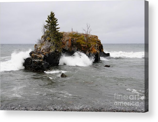 Lake Superior Acrylic Print featuring the photograph Coming Through by Sandra Updyke
