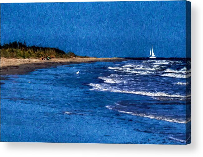 Grandview Acrylic Print featuring the photograph Day at the Beach by Jerry Gammon