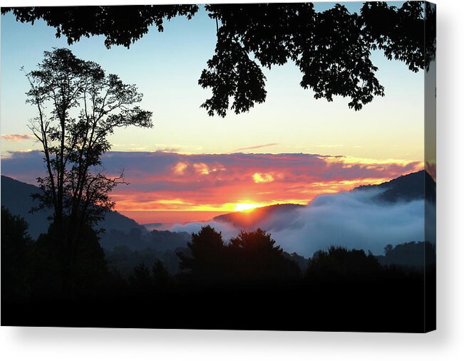 Sunrise Acrylic Print featuring the photograph Embracing the Dawn by Everett Houser