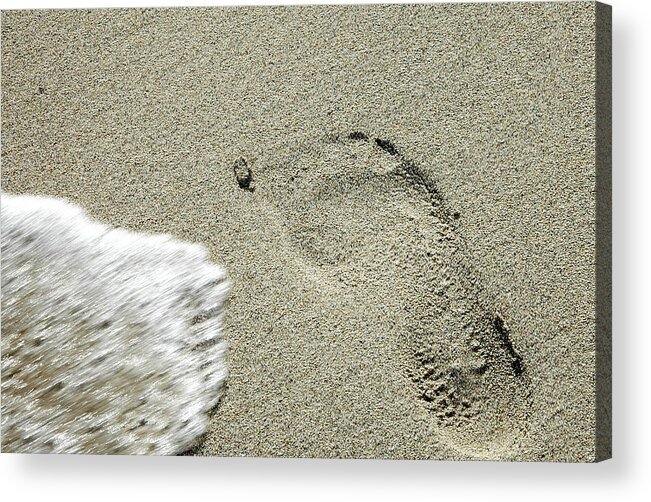 Footprint Acrylic Print featuring the photograph Fleeting Footprint - South Beach Miami by Frank Mari