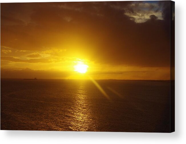 Hilo Acrylic Print featuring the photograph Hilo Sun by Phyllis Spoor