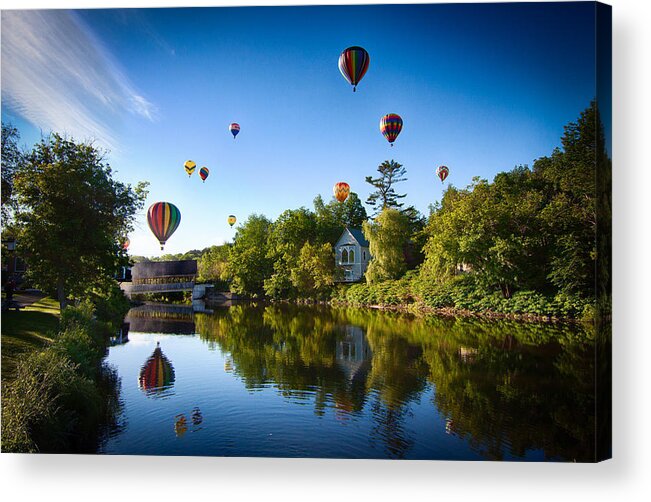Quechee Covered Bridge Acrylic Print featuring the photograph Hot Air balloons in Quechee by Jeff Folger
