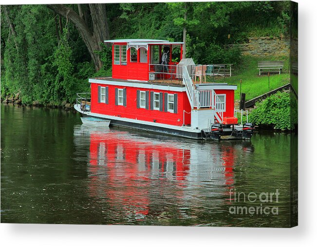 Boat Acrylic Print featuring the photograph Houseboat on the Mississippi River by Teresa Zieba