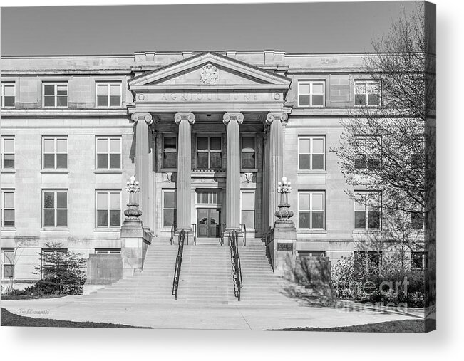 Iowa State Acrylic Print featuring the photograph Iowa State University Curtiss Hall by University Icons