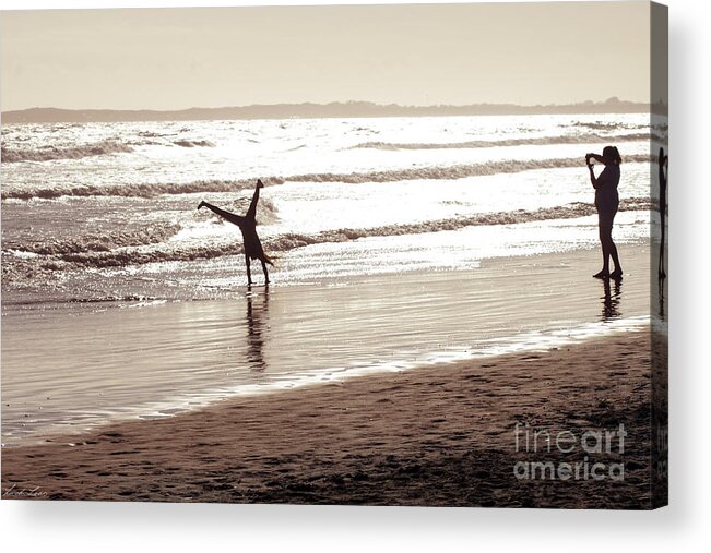 Beach Acrylic Print featuring the photograph Memories are made of this by Linda Lees