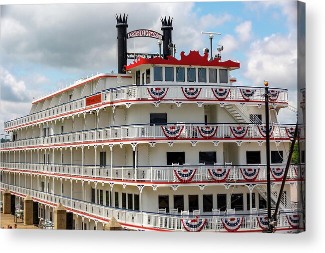 Ohio River Acrylic Print featuring the photograph Mississippi Queen by Jack R Perry